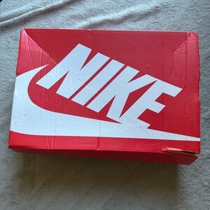 Nike Red Air Max 90 Shoe Packaging